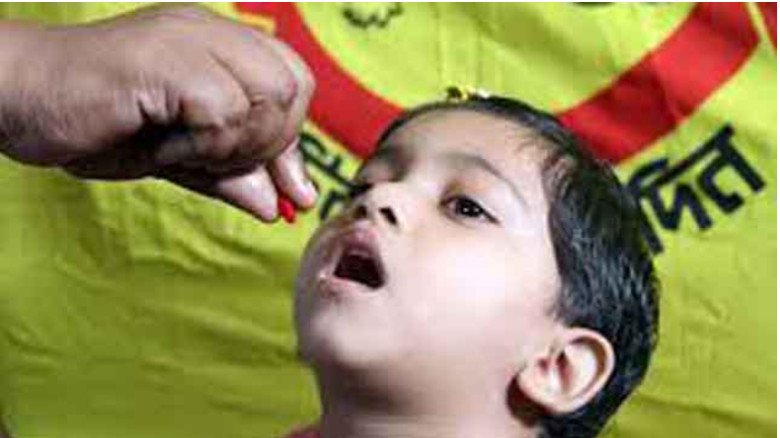 বাংলাদেশে টিকাদানে প্রায় ৫ লাখ শিশু সব ডোজ পায় না
